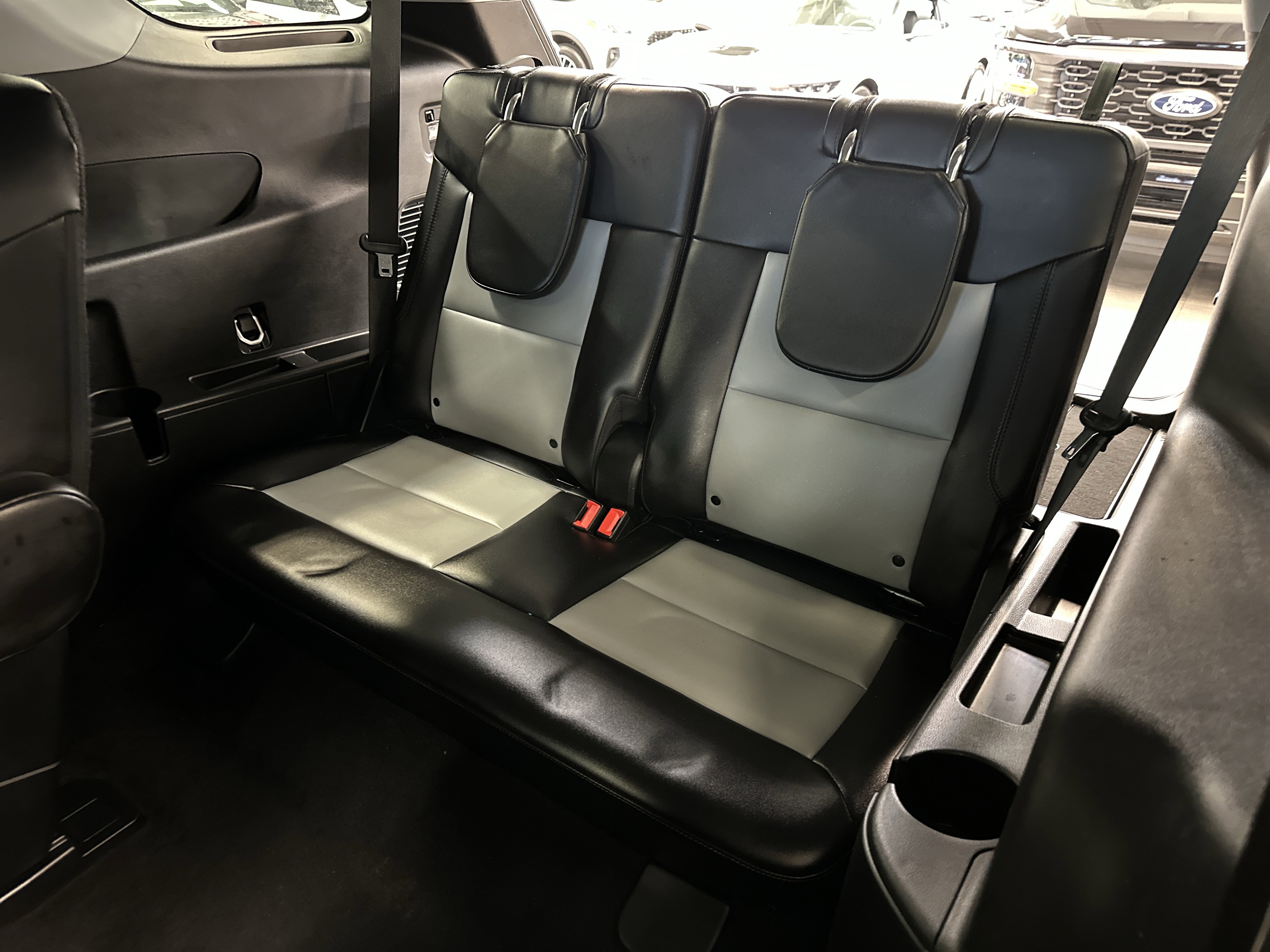 Certified 2023 Ford Explorer XLT w/ Equipment Group 202A image 6