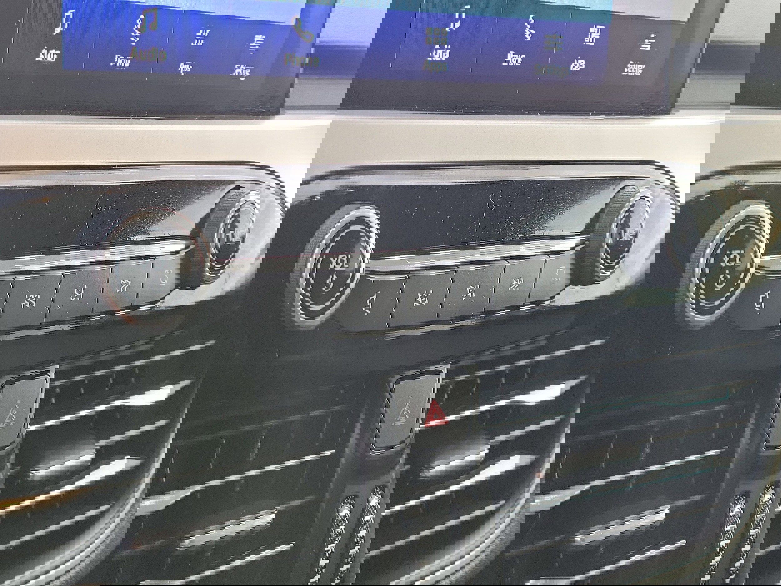 Certified 2020 Ford Escape SE image 28