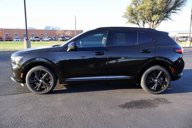 Used 2023 Buick Envision Preferred w/ Sport Touring Package image 2