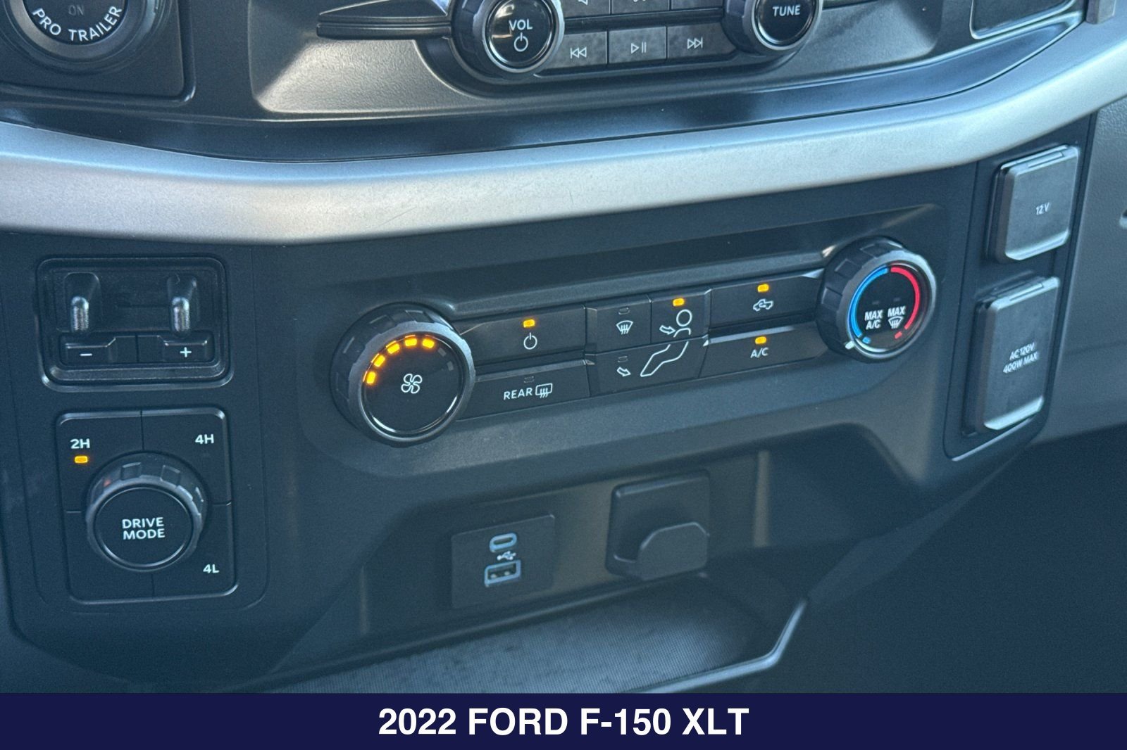 Certified 2022 Ford F150 XLT w/ Trailer Tow Package AWD/4WD image 21