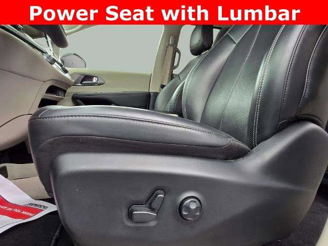 Used 2024 Chrysler Pacifica Limited image 22