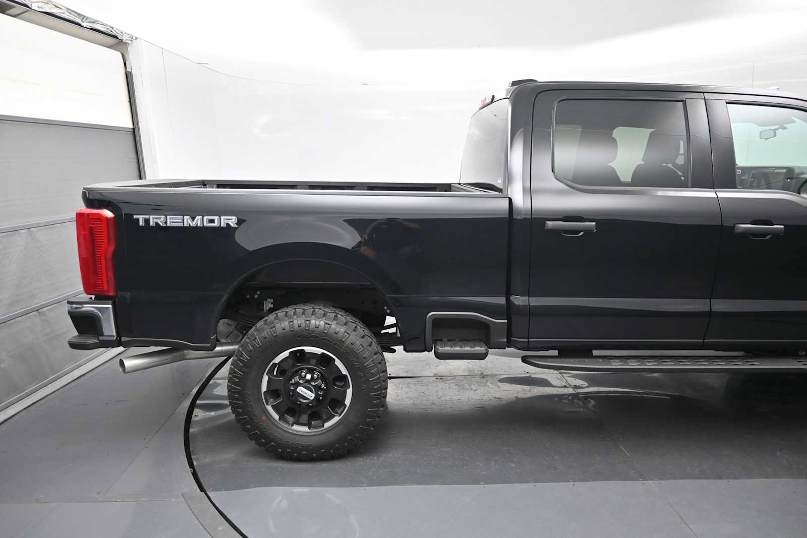 Certified 2026 Ford F250 XLT w/ Tremor Off-Road Package AWD/4WD image 12