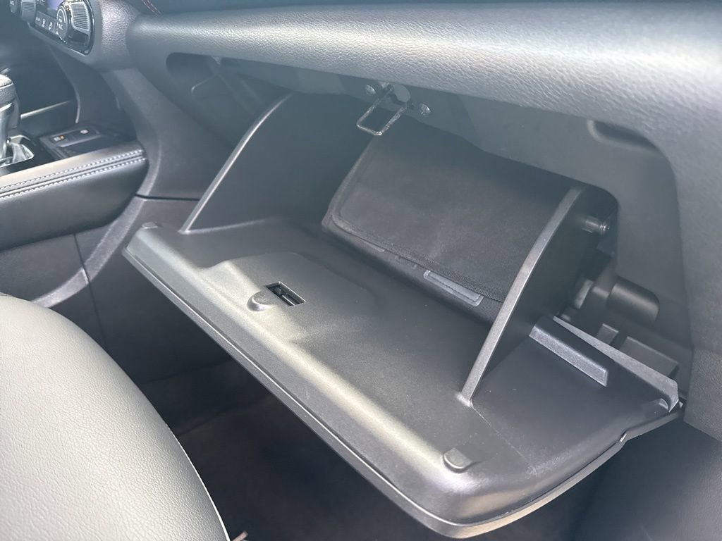 Used 2022 Nissan Kicks SR w/ Premium Package image 48