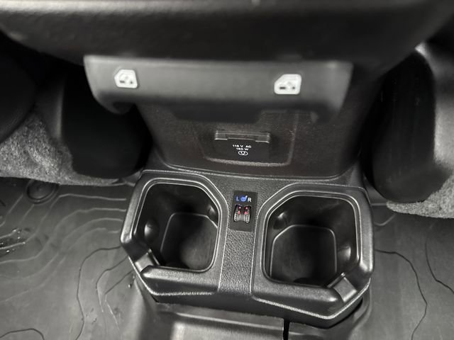Used 2020 Jeep Wrangler Unlimited Sahara image 22
