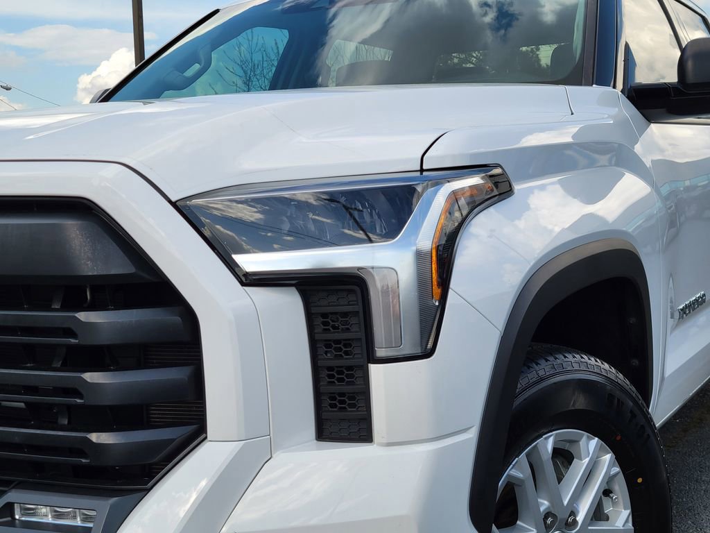 Used 2023 Toyota Tundra SR5 w/ SR5 Convenience Package image 10
