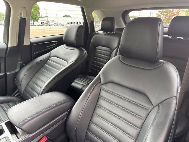 Certified 2023 Ford Edge SEL w/ Convenience Package AWD/4WD image 4