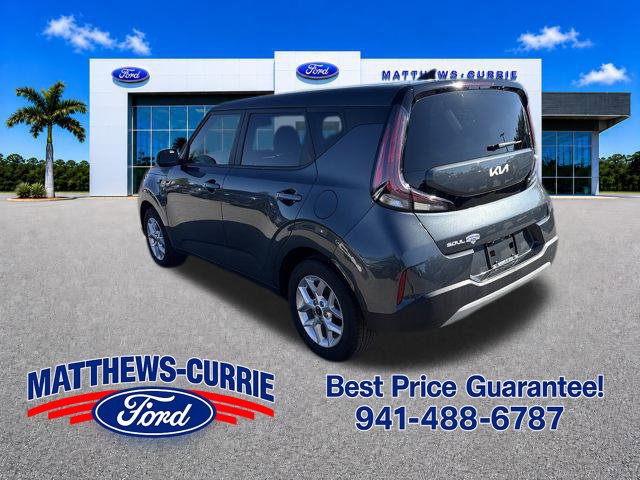 Used 2025 Kia Soul LX w/ LX Technology Package FWD image 6