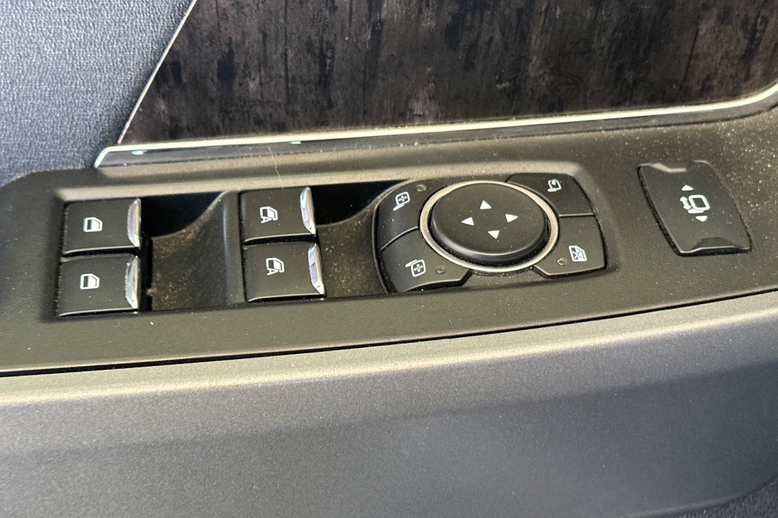 Certified 2024 Ford F250 Lariat AWD/4WD image 11