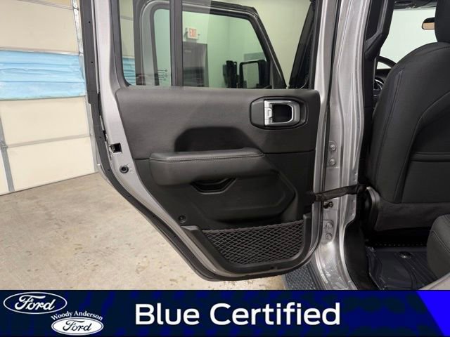 Used 2020 Jeep Gladiator Overland w/ Safety Group image 24