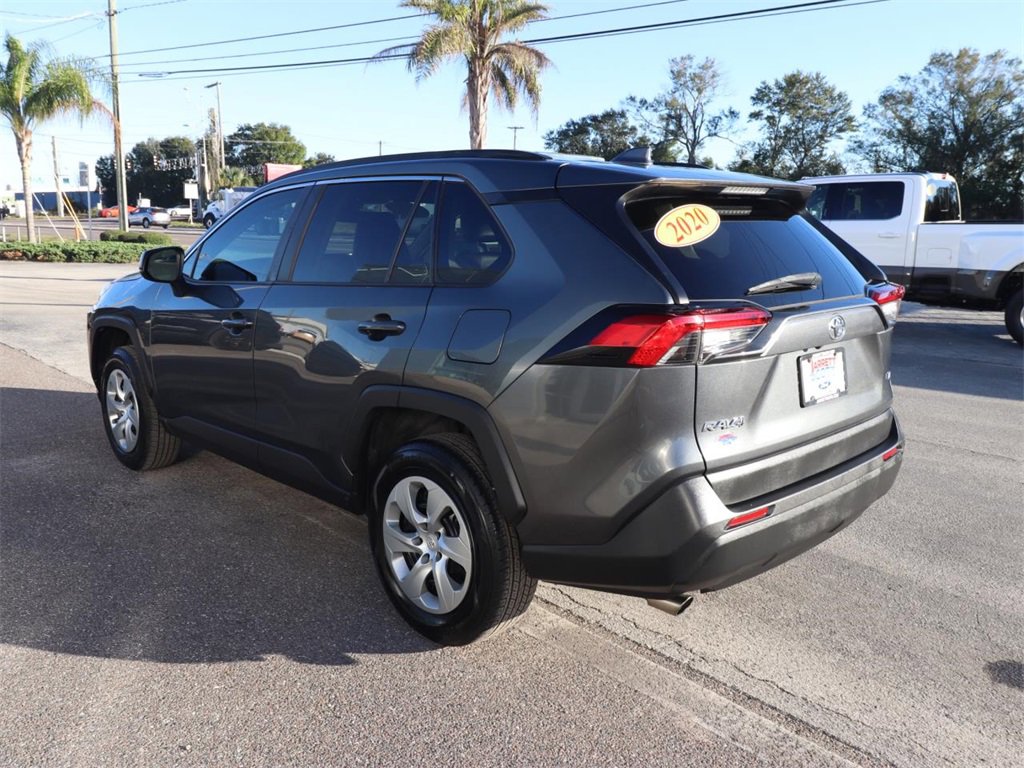 Used 2020 Toyota RAV4 LE image 7