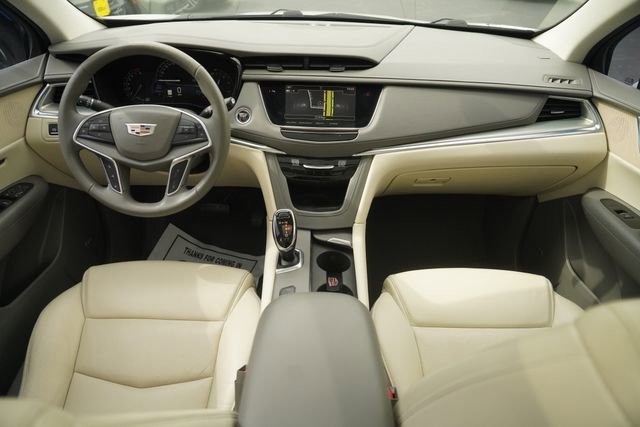 Used 2018 Cadillac XT5 Luxury w/ Driver Awareness Package FWD image 21