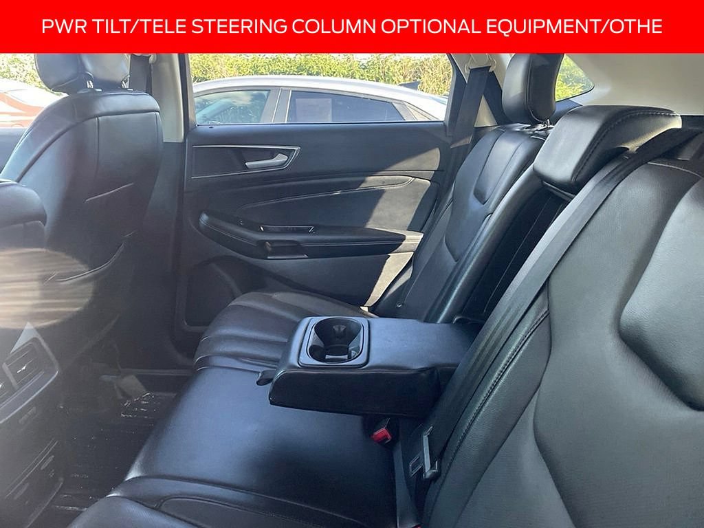 Certified 2018 Ford Edge Titanium w/ Equipment Group 301A AWD/4WD image 8
