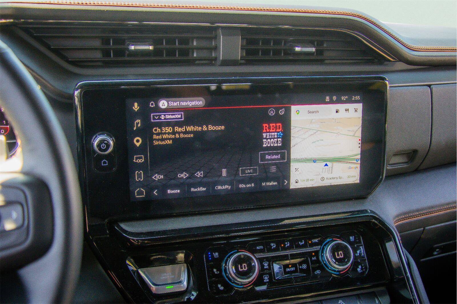 Used 2025 GMC Sierra 1500 AT4 w/ AT4 Premium Package AWD/4WD image 15