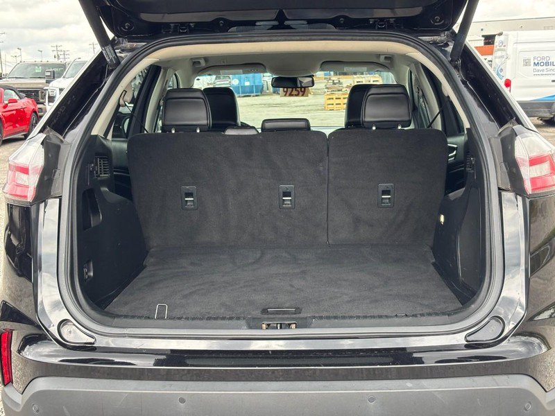Certified 2022 Ford Edge Titanium AWD/4WD image 11
