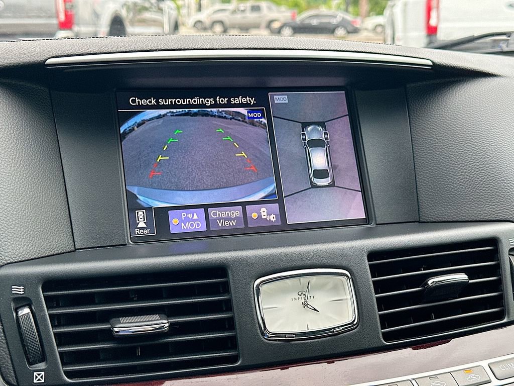 Used 2018 INFINITI Q70 Luxe w/ Proactive Package AWD/4WD image 23