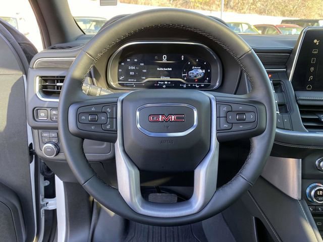 Used 2024 GMC Yukon XL SLT w/ SLT Luxury Package image 25
