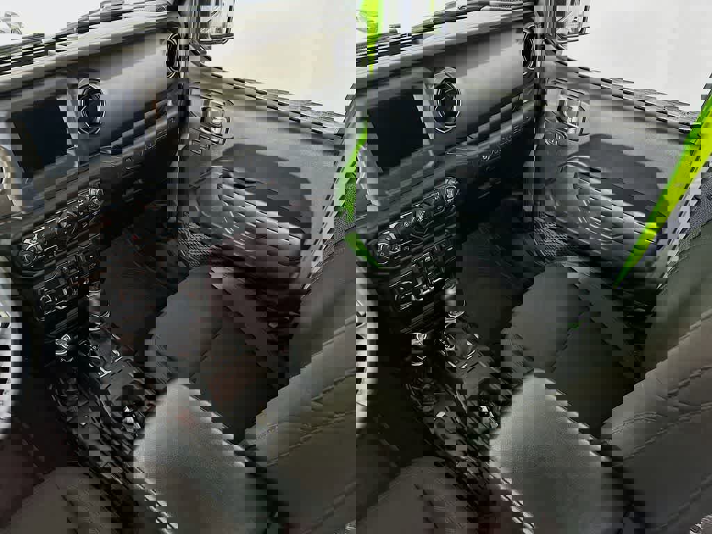 Used 2019 Jeep Wrangler Unlimited Sport S image 14