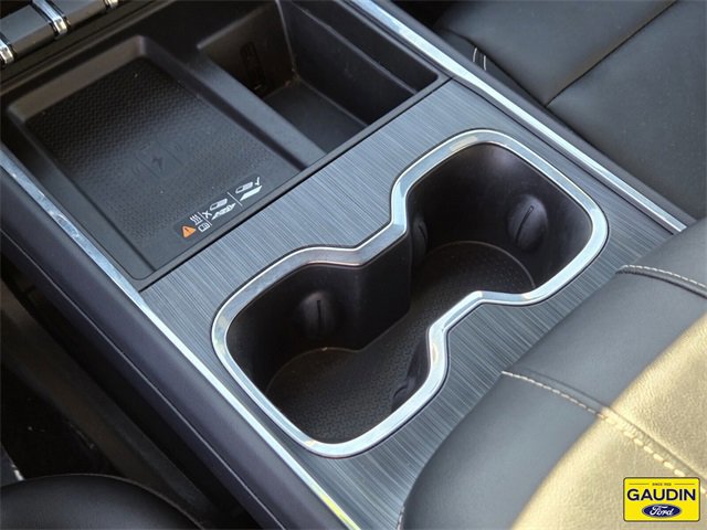 Used 2024 GMC Acadia Elevation image 24