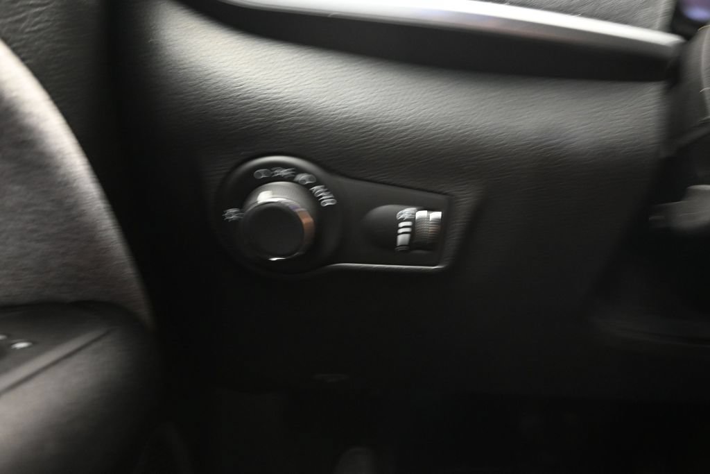 Used 2024 Jeep Compass Sport AWD/4WD image 28