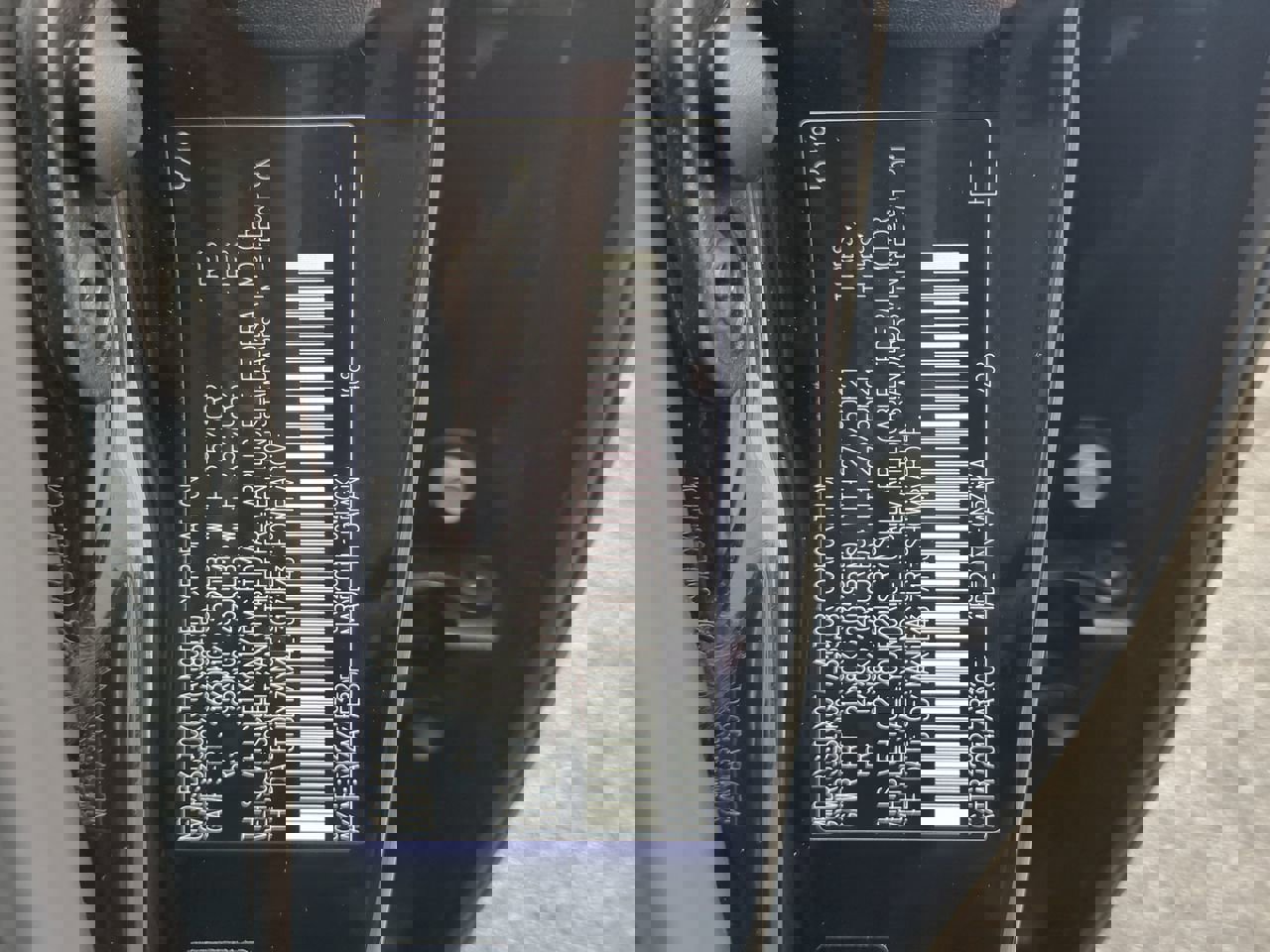 Used 2020 Lexus LX 570 4WD w/ 3rd Row & Luxury Pkg image 29