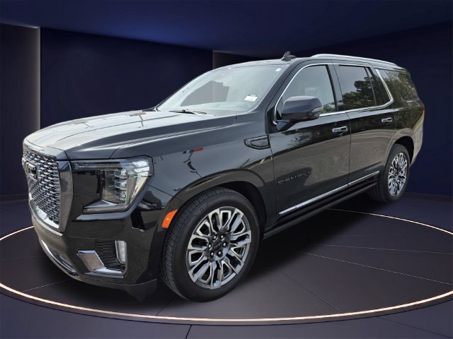 Used 2024 GMC Yukon Denali Ultimate AWD/4WD image 8
