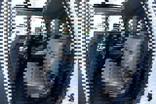 Certified 2025 Ford Expedition Active image 12