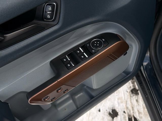 Certified 2022 Ford Maverick Lariat w/ Lariat Luxury Package image 10