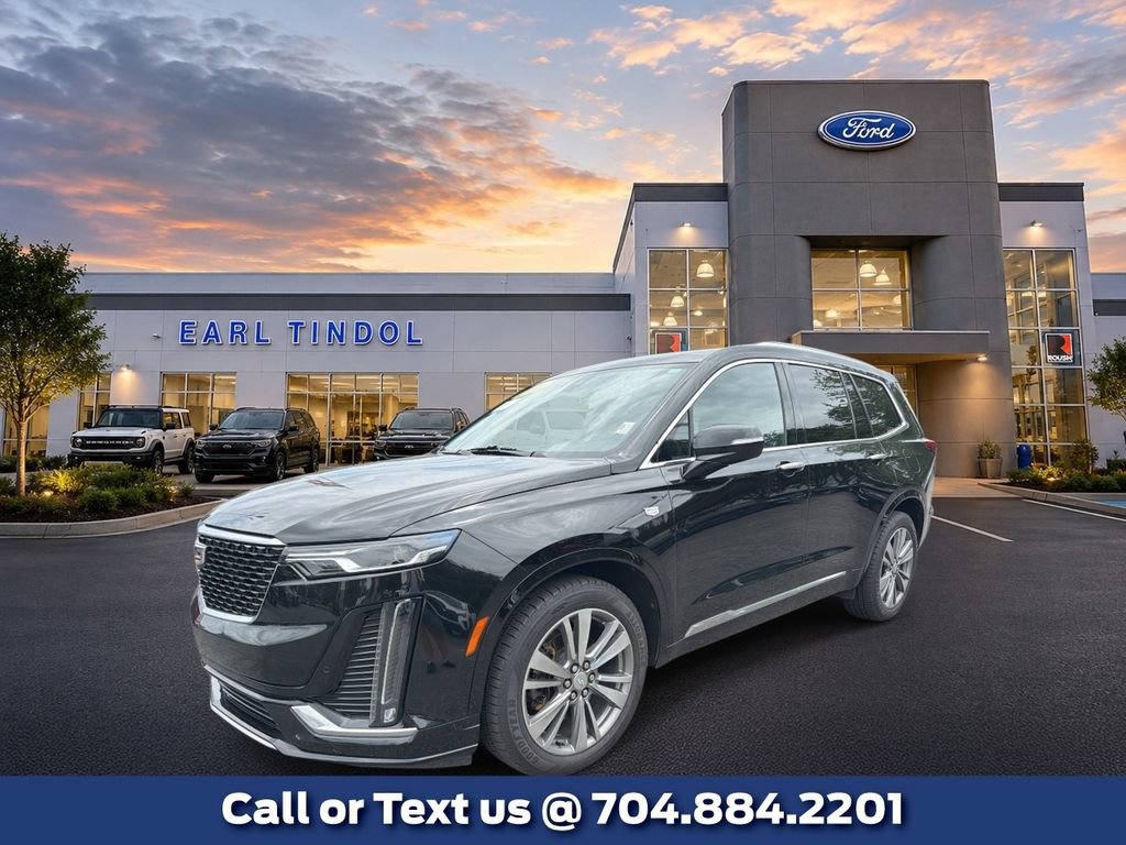Used 2021 Cadillac XT6 Premium Luxury FWD image 1