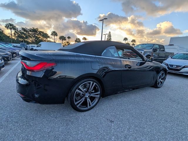 Used 2024 BMW 430i Convertible w/ Premium Package image 4