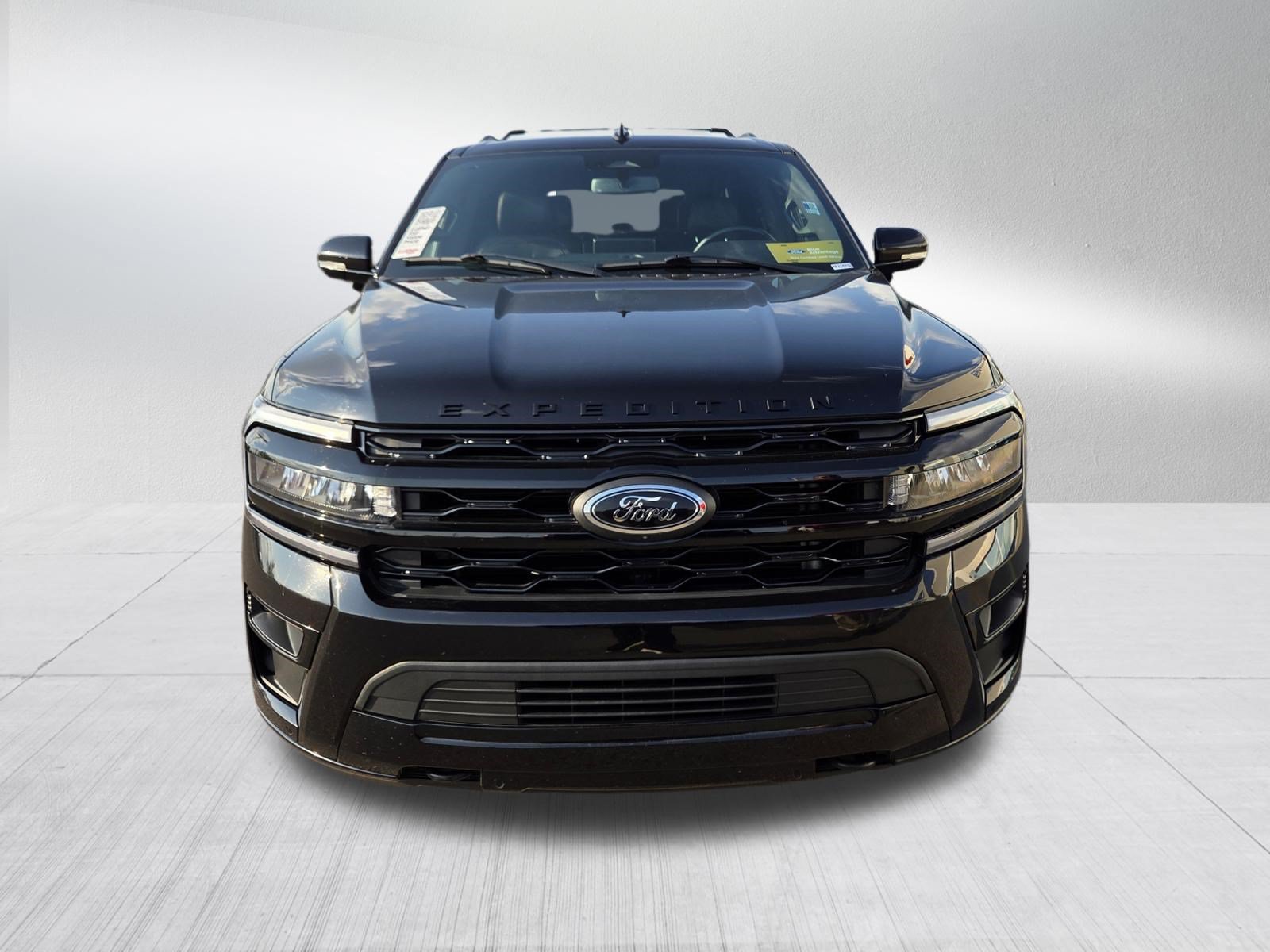 Certified 2023 Ford Expedition Limited AWD/4WD image 2