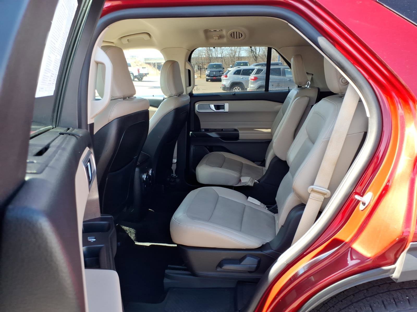 Certified 2020 Ford Explorer Limited image 11