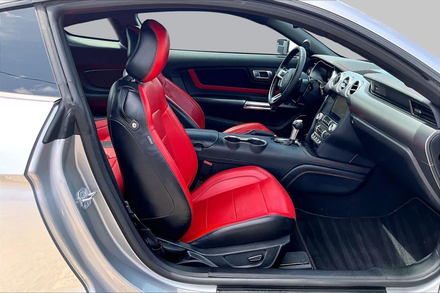 Certified 2020 Ford Mustang GT Premium w/ Equipment Group 401A RWD image 9