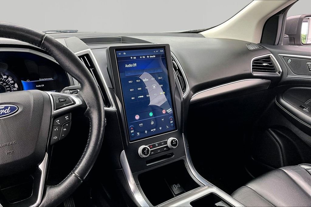Certified 2022 Ford Edge Titanium AWD/4WD image 6