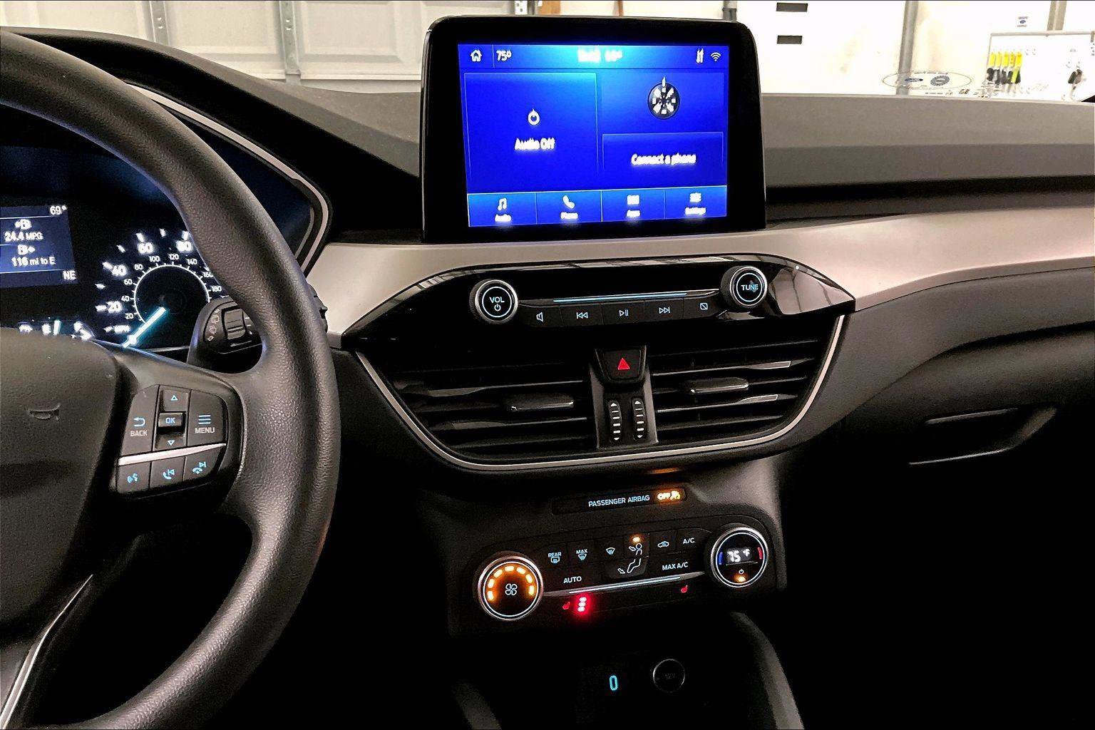 Certified 2020 Ford Escape SE image 6