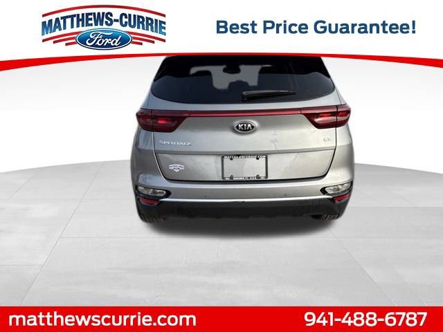 Used 2022 Kia Sportage EX w/ EX Technology Package image 3