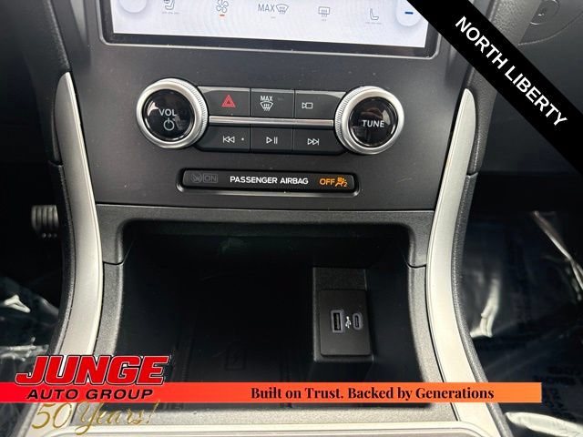Certified 2024 Ford Edge SEL w/ Convenience Package AWD/4WD image 20