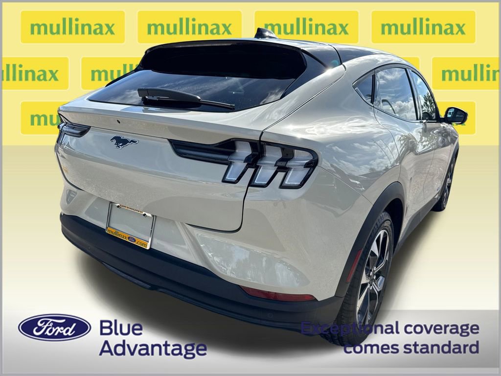 Certified 2025 Ford Mustang Mach-E Select image 4