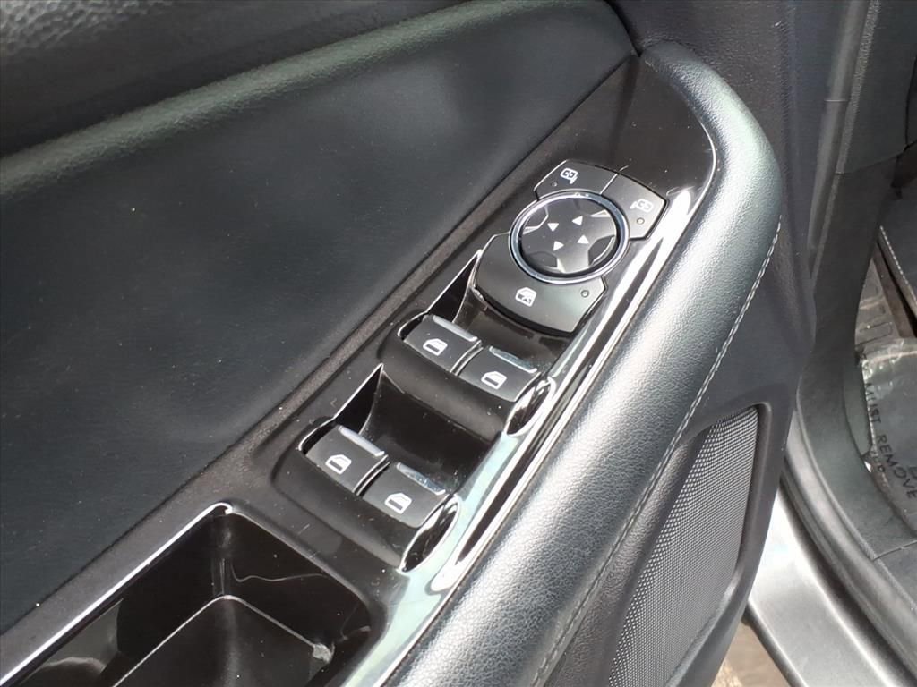 Certified 2020 Ford Edge SEL image 14