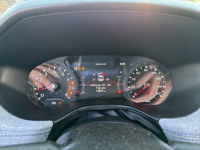 Used 2023 Jeep Compass Latitude image 17