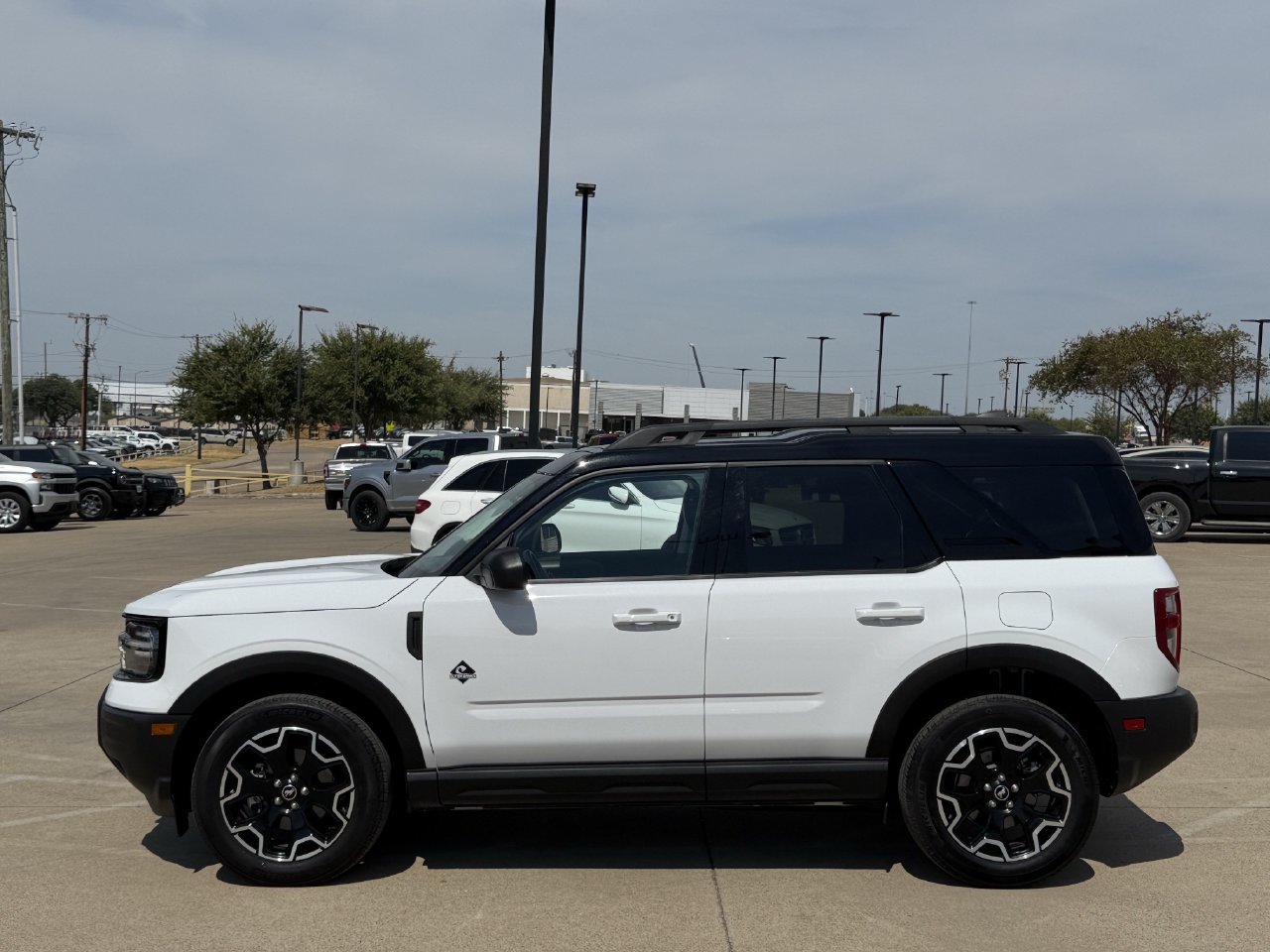 Certified 2025 Ford Bronco Sport Outer Banks AWD/4WD image 3