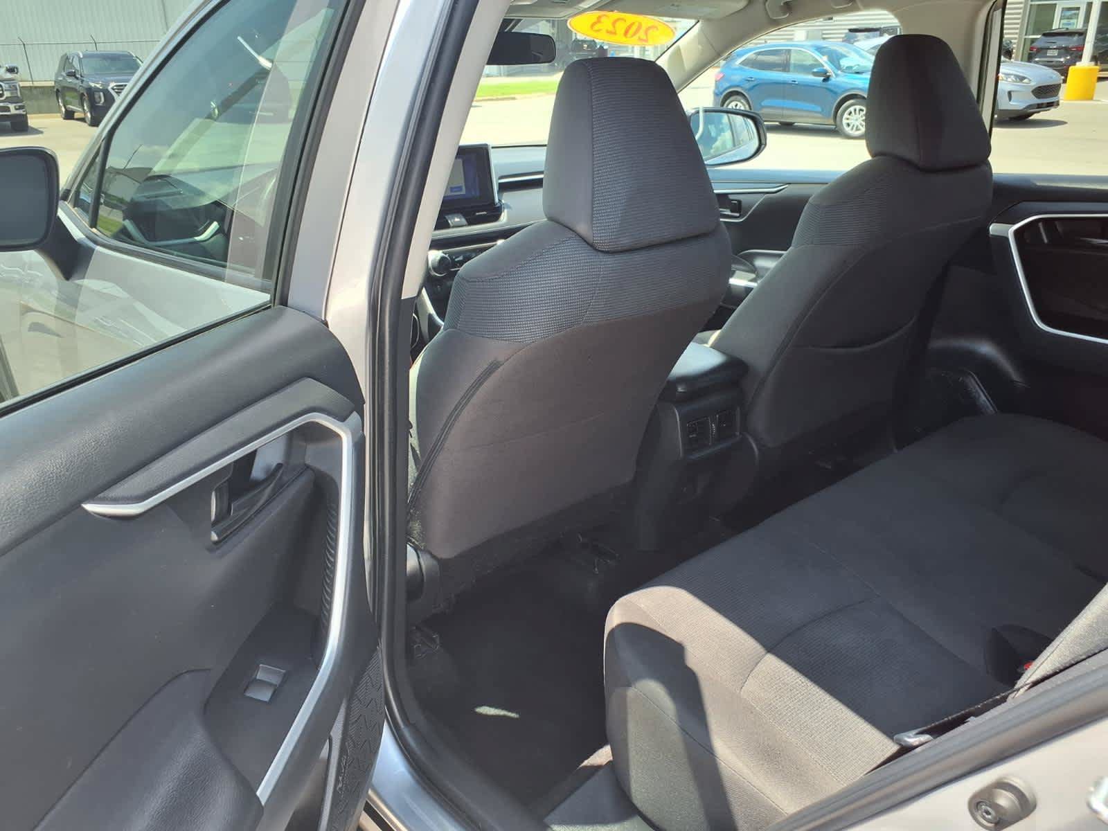 Used 2023 Toyota RAV4 LE FWD image 16