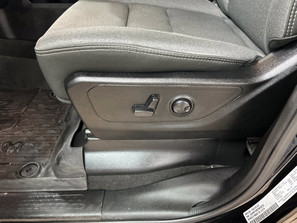 Used 2023 RAM 1500 Big Horn AWD/4WD image 11