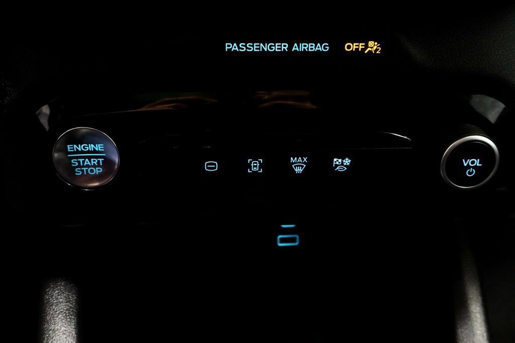 Certified 2023 Ford Escape SE image 32