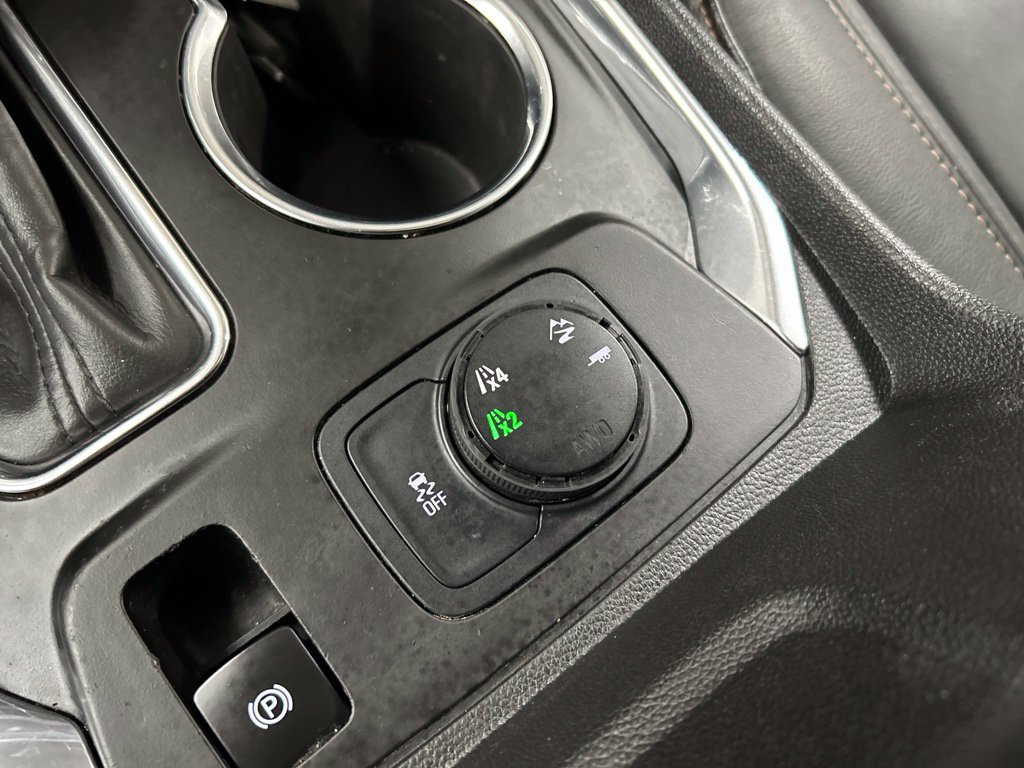 Used 2019 Chevrolet Traverse RS w/ LPO, Floor Liner Package AWD/4WD image 24