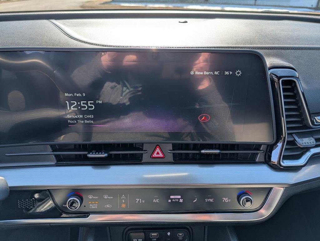 Used 2023 Kia Sportage EX image 11