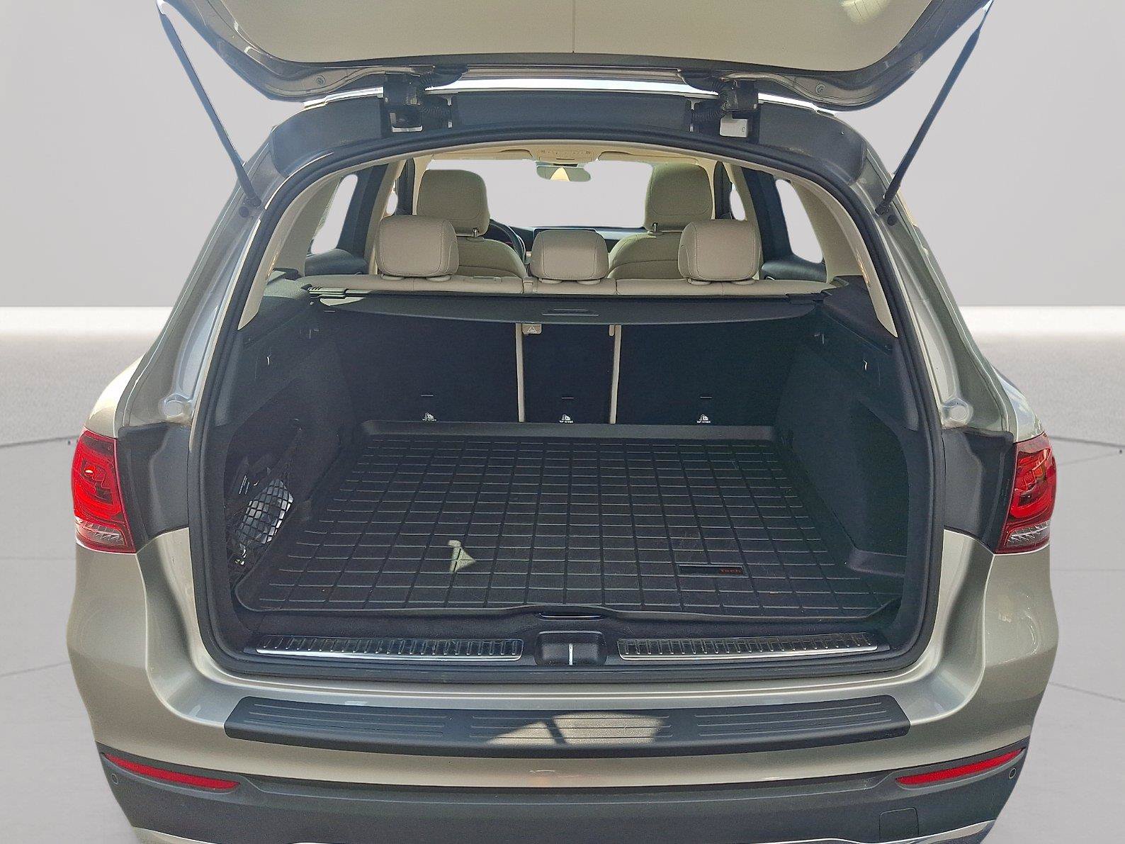 Used 2021 Mercedes-Benz GLC 300 4MATIC image 25