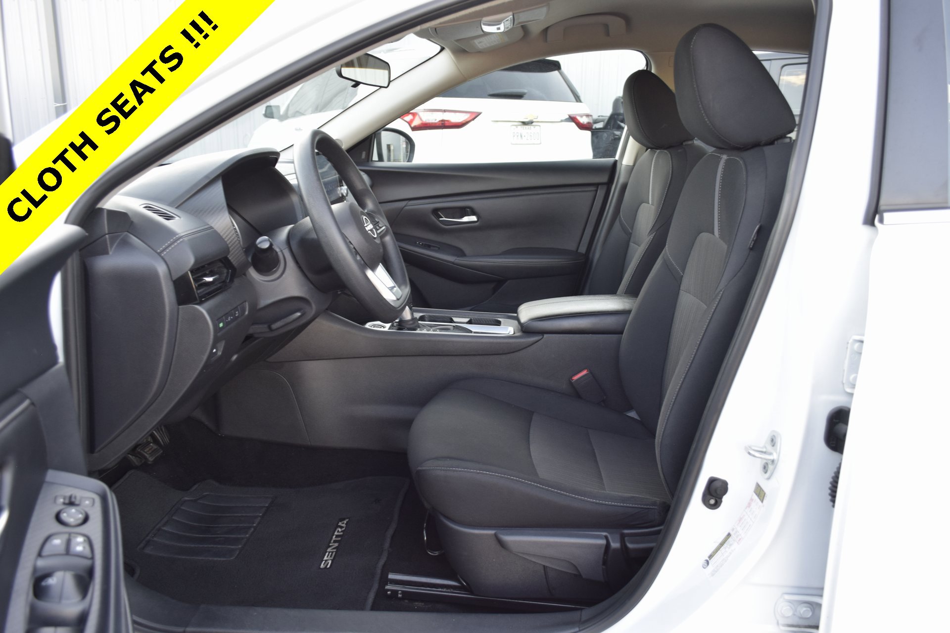 Used 2024 Nissan Sentra SV image 3