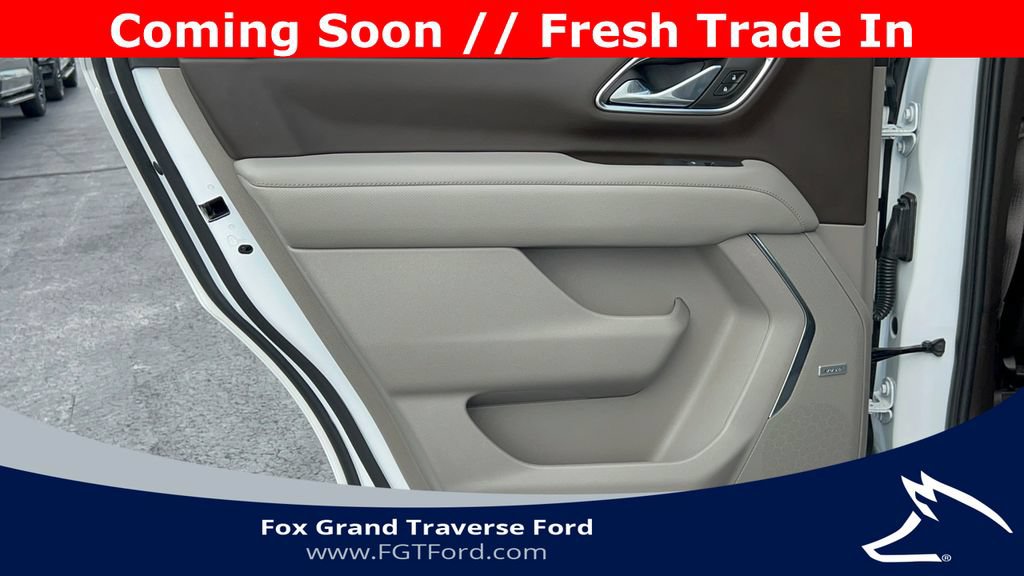 Used 2023 GMC Yukon SLT w/ SLT Premium Package AWD/4WD image 36