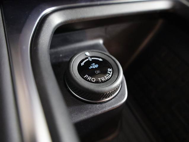 Certified 2025 Ford Expedition Active AWD/4WD image 23