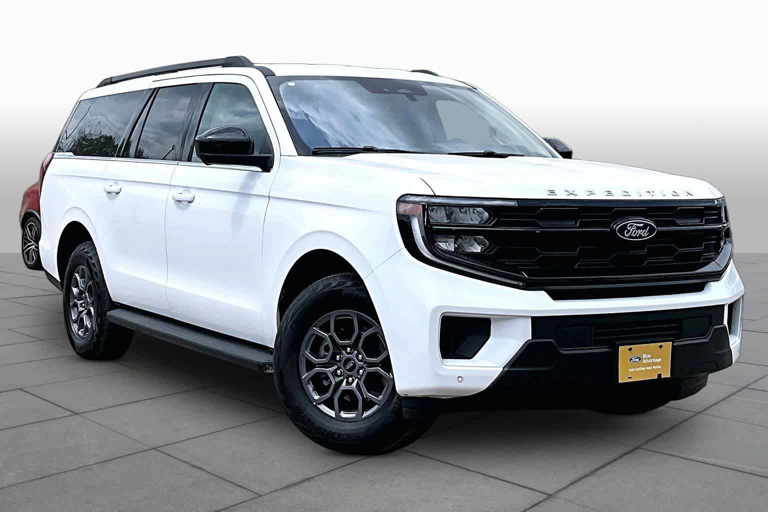 Certified 2025 Ford Expedition Max Active RWD image 3